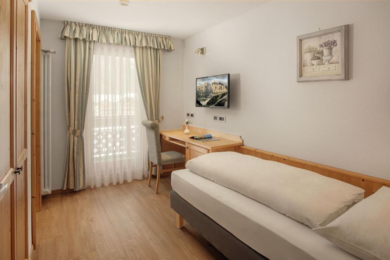 Hotel Villa Eden Корвара-ін-Бадія Екстер'єр фото
